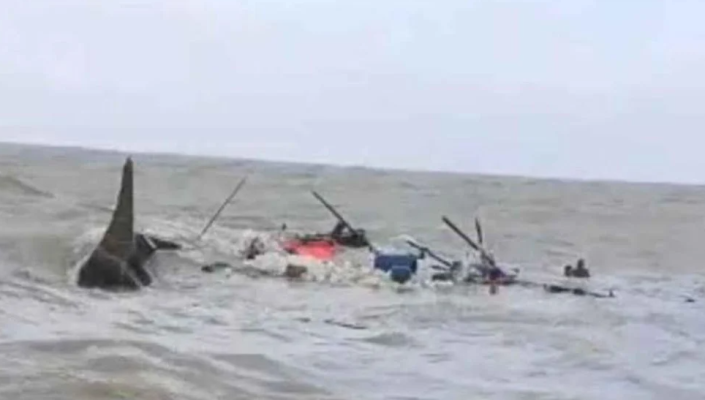 বঙ্গোপসাগরে ট্রলারডুবিতে নিখোঁজ ৫ জেলের মরদেহ উদ্ধার